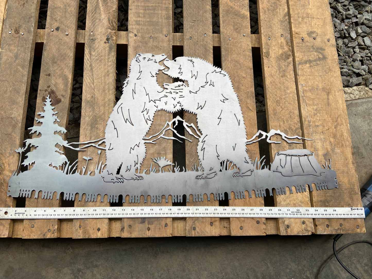 Grizzly Mountain Scenery Cutout